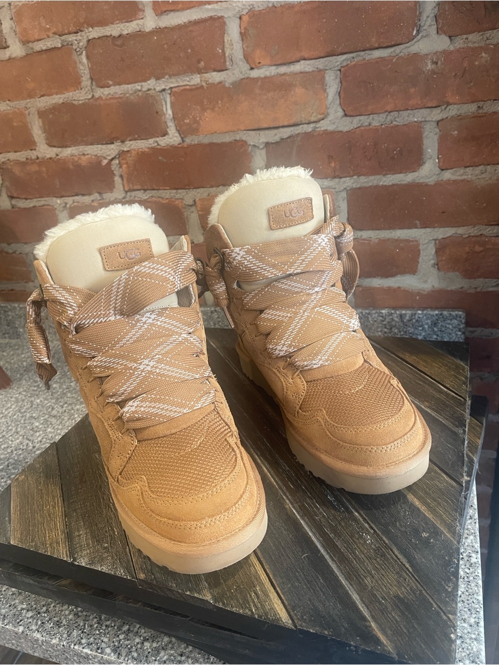 UGG Women's Tan Shearling-Lined Lace-Up Winter Boots